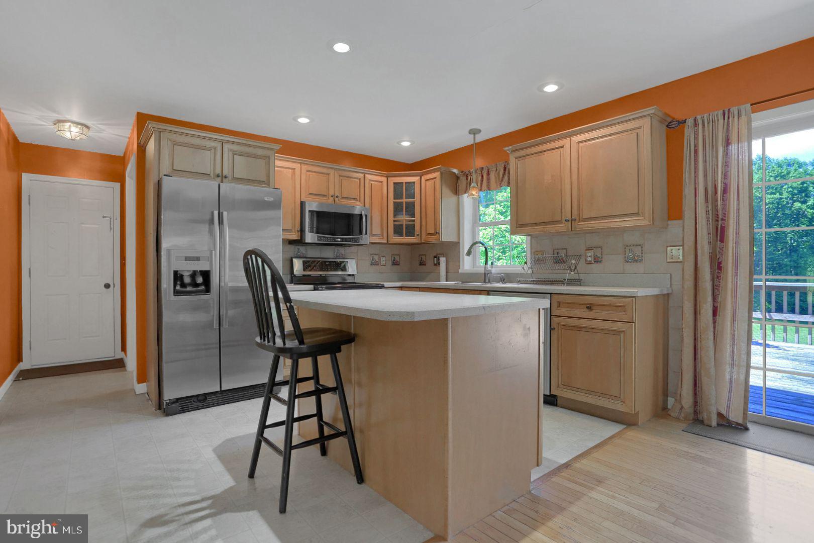 339 Candy Road Mohnton, PA 19540 - Photo 9 of 39 Kitchen