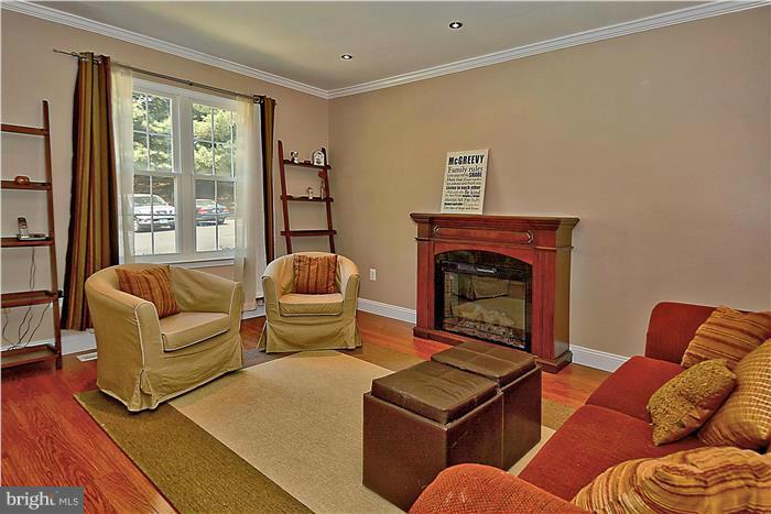 3805 Ferrara Drive Silver Spring, MD 20906 - Photo 2 of 25 Living Room