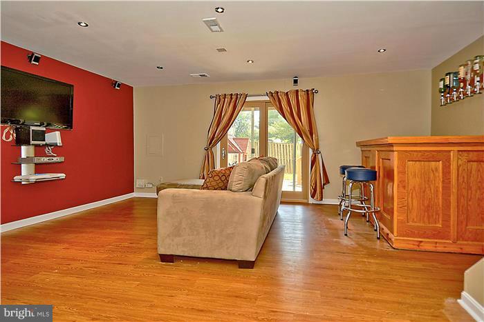 3805 Ferrara Drive Silver Spring, MD 20906 - Photo 19 of 25 Family Room