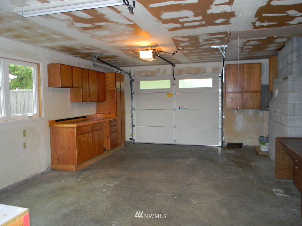 16025 Southeast 134th Street Renton, WA 98059 - Photo 11 of 15 Gallery Image 11