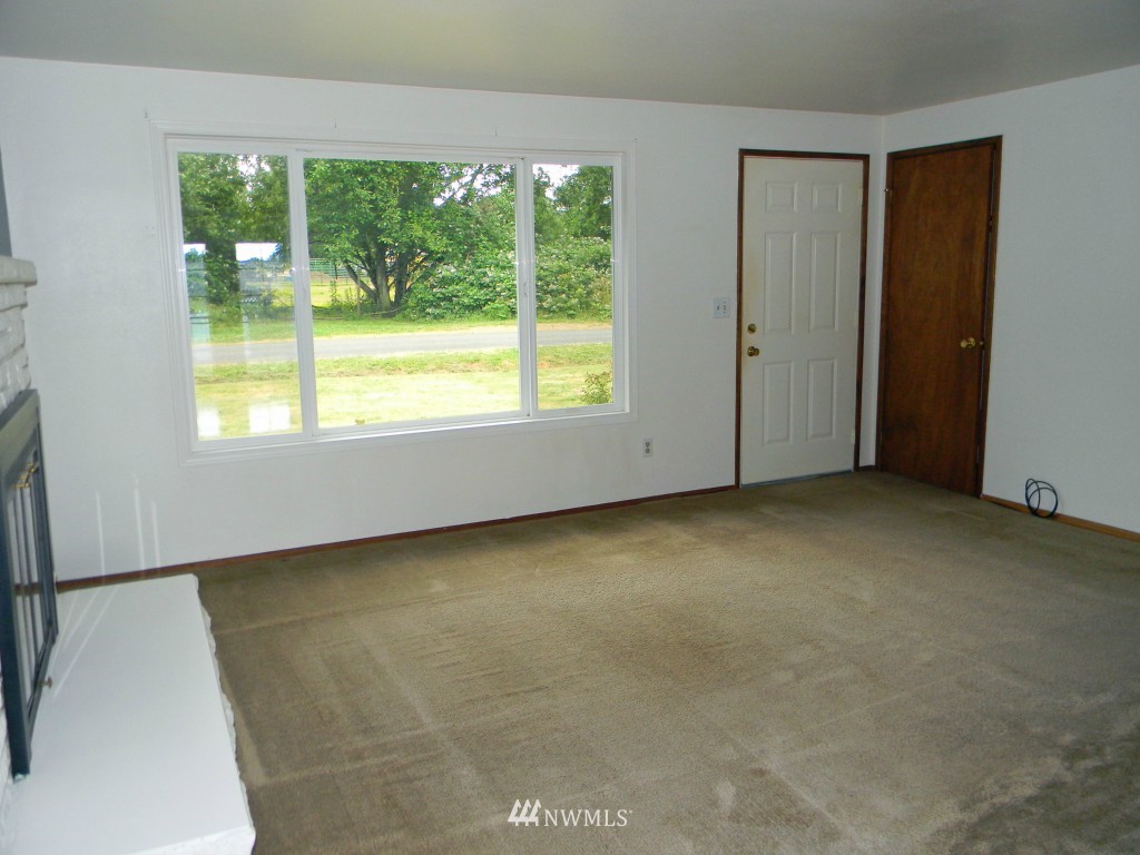 16025 Southeast 134th Street Renton, WA 98059 - Photo 3 of 15 Gallery Image 3