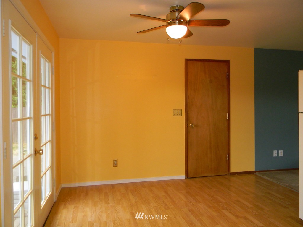 16025 Southeast 134th Street Renton, WA 98059 - Photo 6 of 15 Gallery Image 6