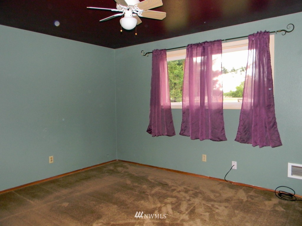 16025 Southeast 134th Street Renton, WA 98059 - Photo 7 of 15 Gallery Image 7