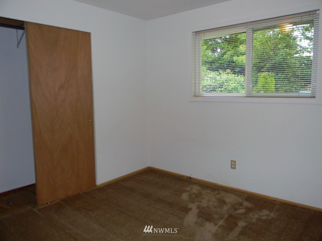 16025 Southeast 134th Street Renton, WA 98059 - Photo 8 of 15 Gallery Image 8