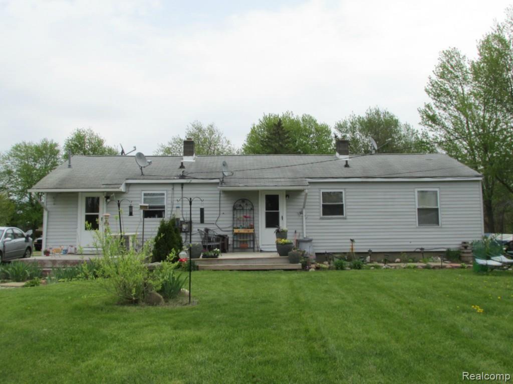8899 Bridge Lake Road Clarkston, MI 48348 - Photo 15 of 35 8899 8913 BRIDGE LK RD CLARKSTON (75).jpg