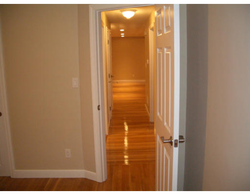 18 Princeton Road Burlington, MA 01803 - Photo 8 of 12 Gallery Image 8