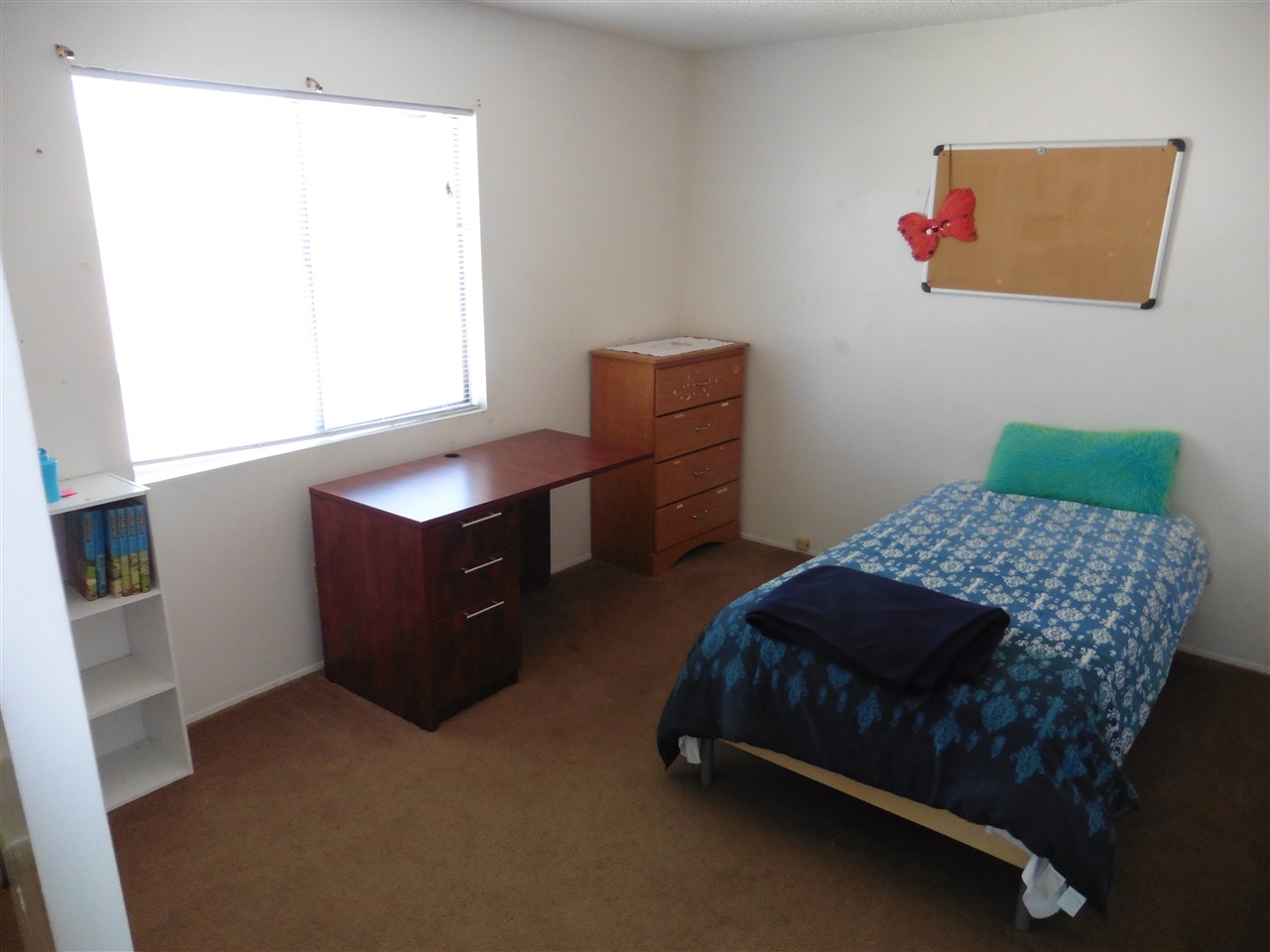 8924 Capcano Road San Diego, CA 92126 - Photo 17 of 18 VERY SPACIOUS BEDROOM. LIGHT AND BRIGHT