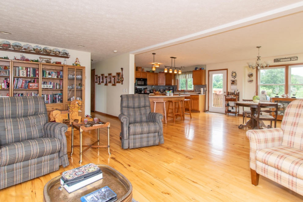 9423 Banfield Road Dowling, MI 49050 - Photo 5 of 35 RN5_9774