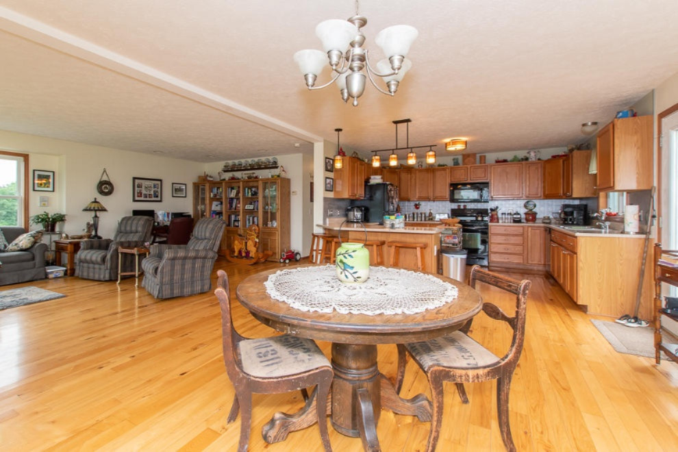 9423 Banfield Road Dowling, MI 49050 - Photo 7 of 35 RN5_9776