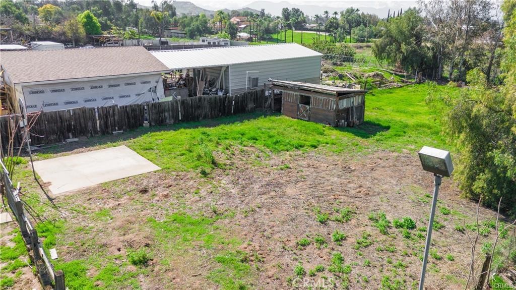 16201 Alta Cresta Avenue Riverside, CA 92508 - Photo 45 of 51 a view of a backyard with jacuzzi