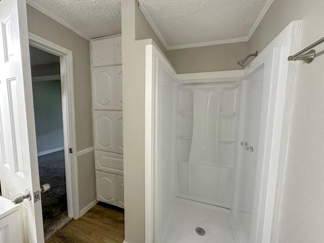 7121 McGregor Park Road Temple, TX 76502 - Photo 19 of 21 a bathroom with a shower and a sink