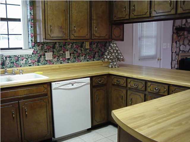5397 Monterrey Road Crestview, FL 32539 - Photo 7 of 12 Gallery Image 7