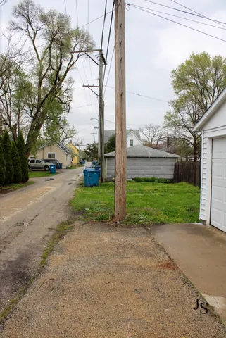 $185,000 | 353 South 5th Avenue, Kankakee, IL 60901