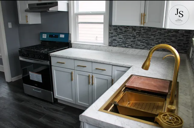 $185,000 | 353 South 5th Avenue, Kankakee, IL 60901