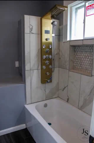 $185,000 | 353 South 5th Avenue, Kankakee, IL 60901