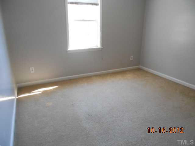 210 Harris Road Smithfield, NC 27577 - Photo 5 of 7 Gallery Image 5