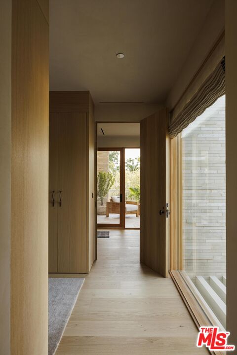 12128 Viewcrest Road Studio City, CA 91604 - Photo 17 of 24