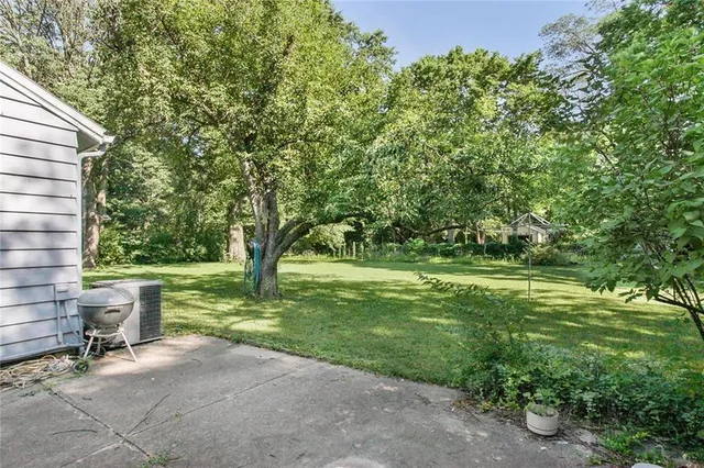 $289,995 | 600 West Elm Street, Olathe, KS 66061