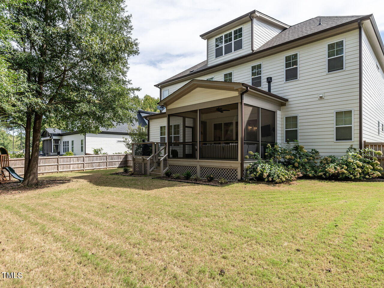 9117 Breeland Way Raleigh, NC 27613 - Photo 39 of 41 039-1280x960-back-of-home