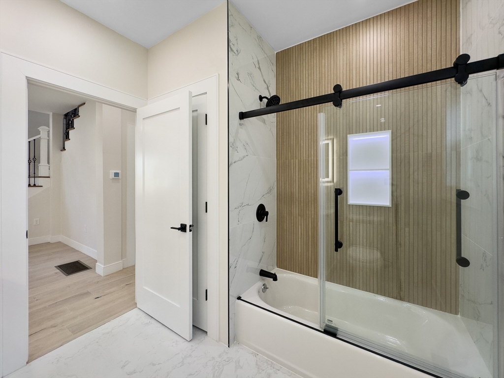 18 Elmcrest Road North Andover, MA 01845 - Photo 9 of 40 Gallery Image 9