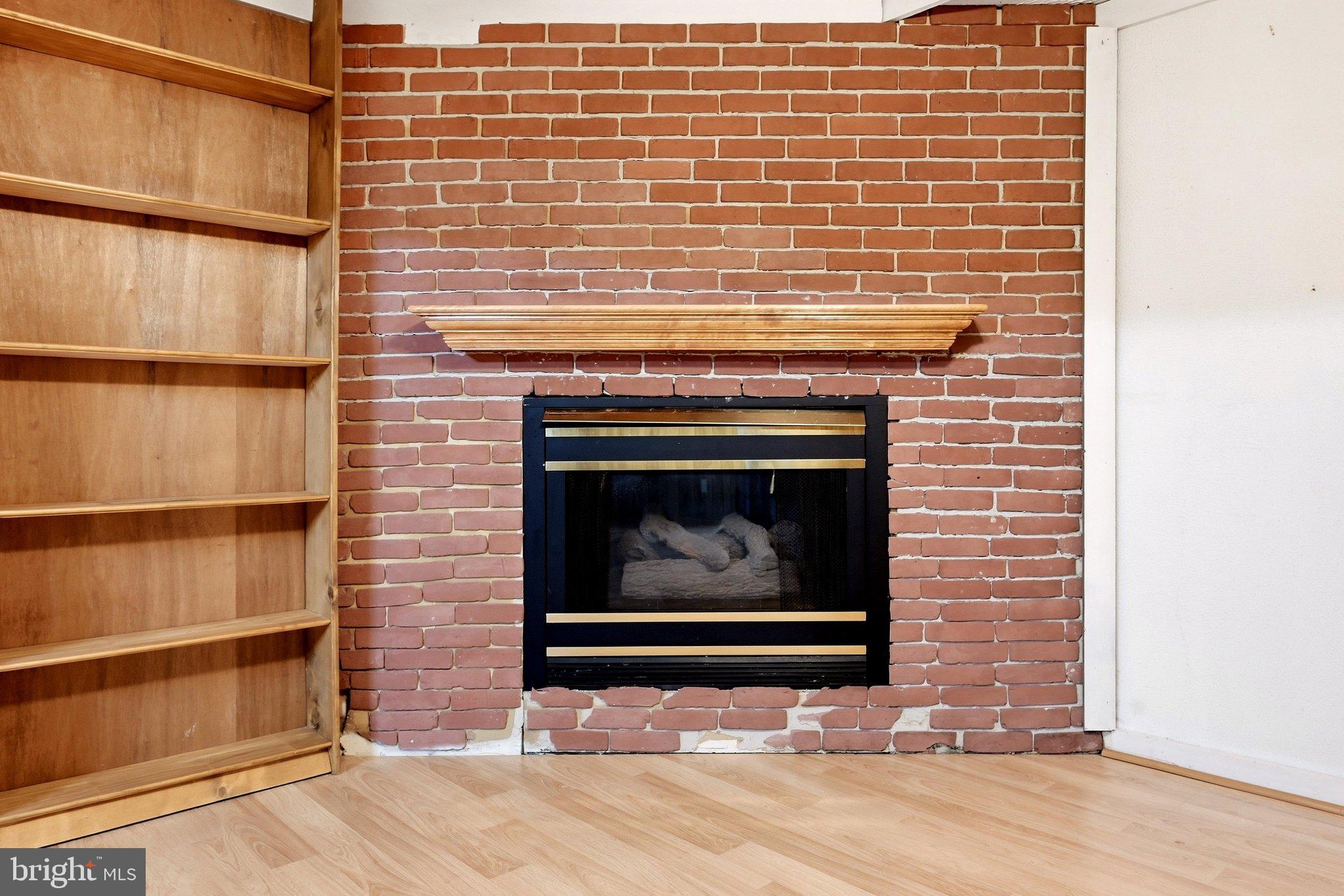 16916 Powell Road Sharpsburg, MD 21782 - Photo 32 of 53 Fireplace
