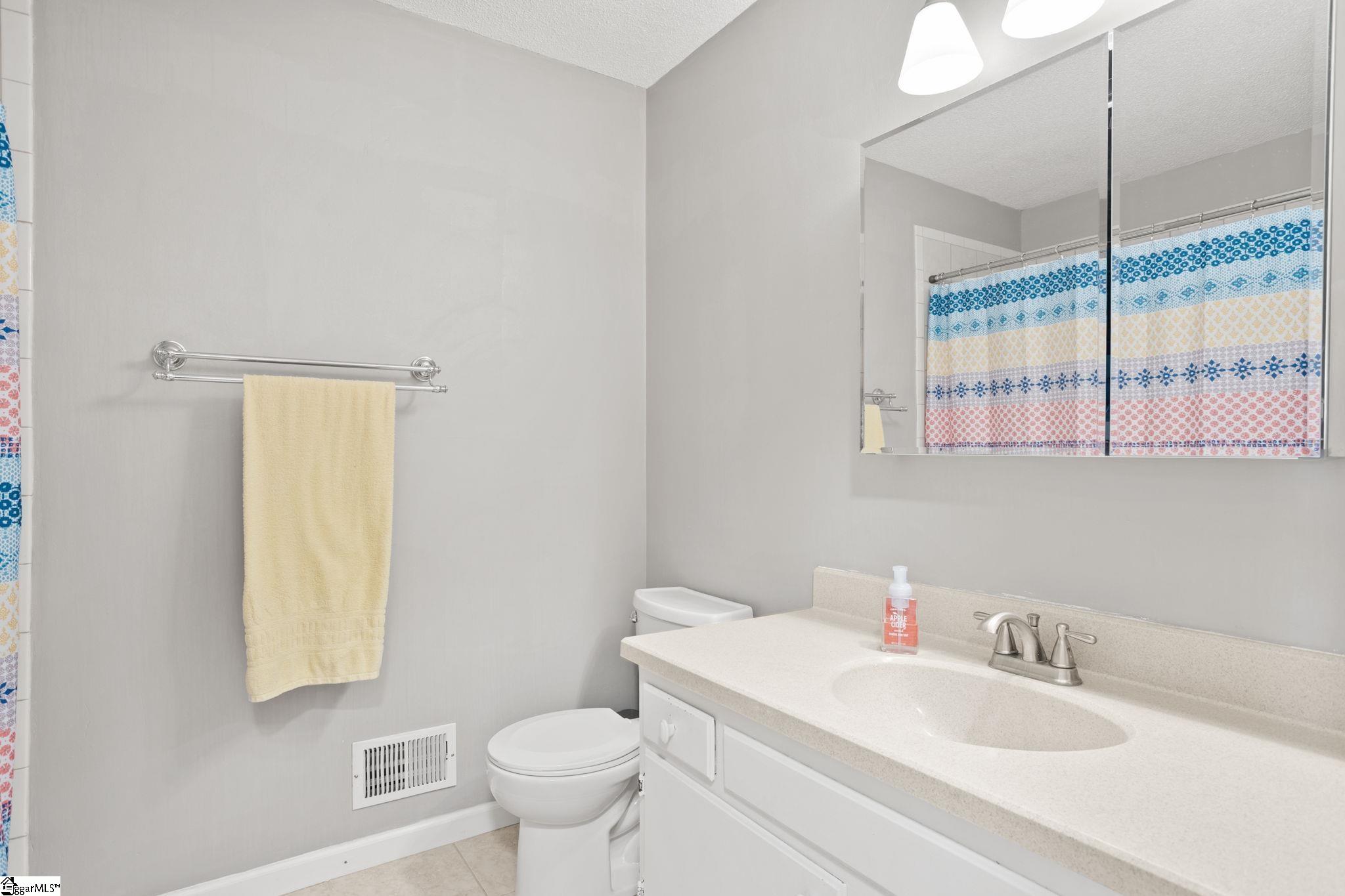 4929 Bridle Path Lane Greenville, SC 29615 - Photo 19 of 23