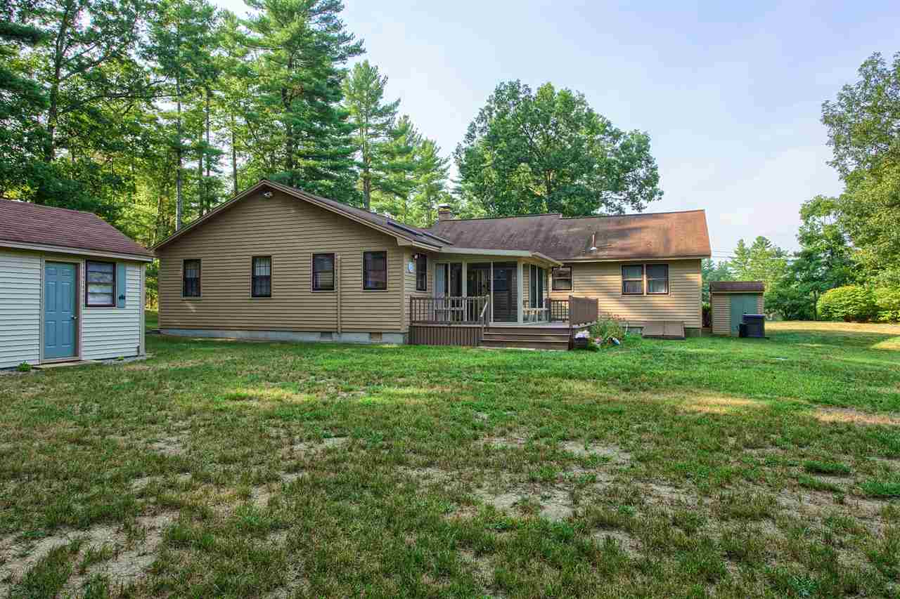 4 Simpson Road Pelham, NH 03076 - Photo 12 of 40