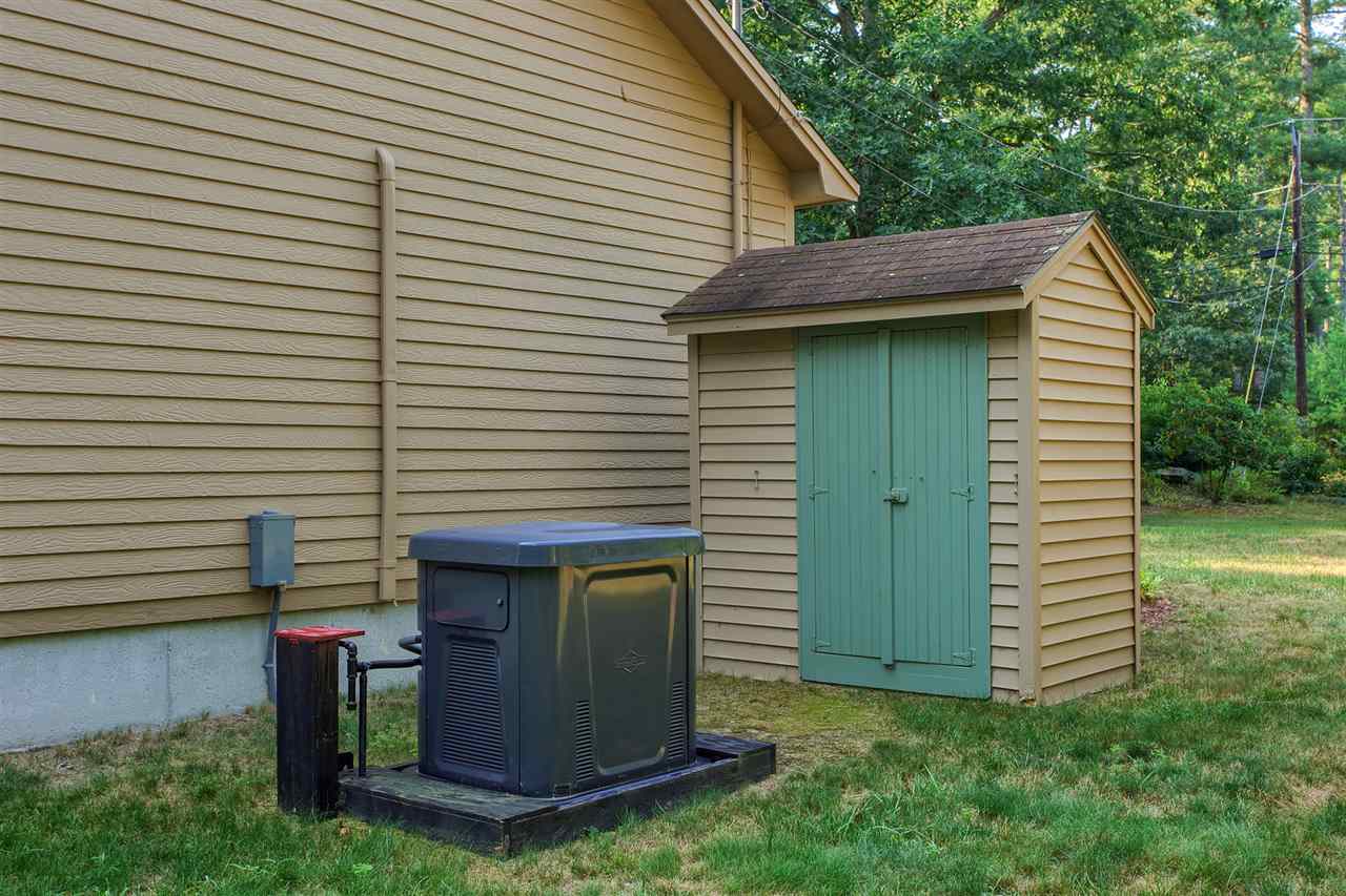 4 Simpson Road Pelham, NH 03076 - Photo 8 of 40