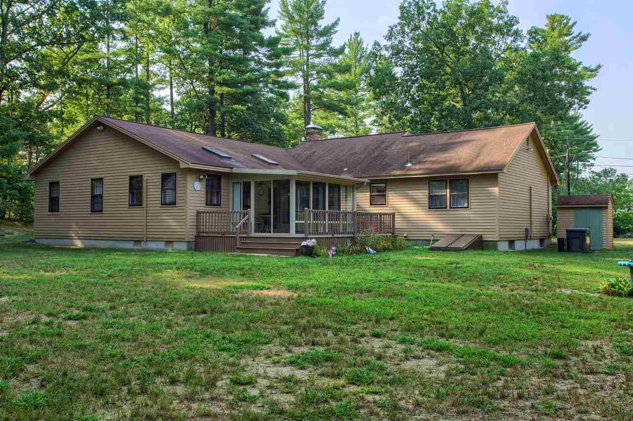 4 Simpson Road Pelham, NH 03076 - Photo 10 of 40
