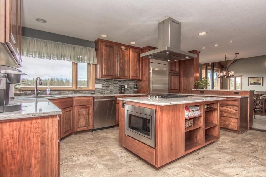 67173 Harrington Loop Road Bend, OR 97703 - Photo 15 of 25 Additional Photo