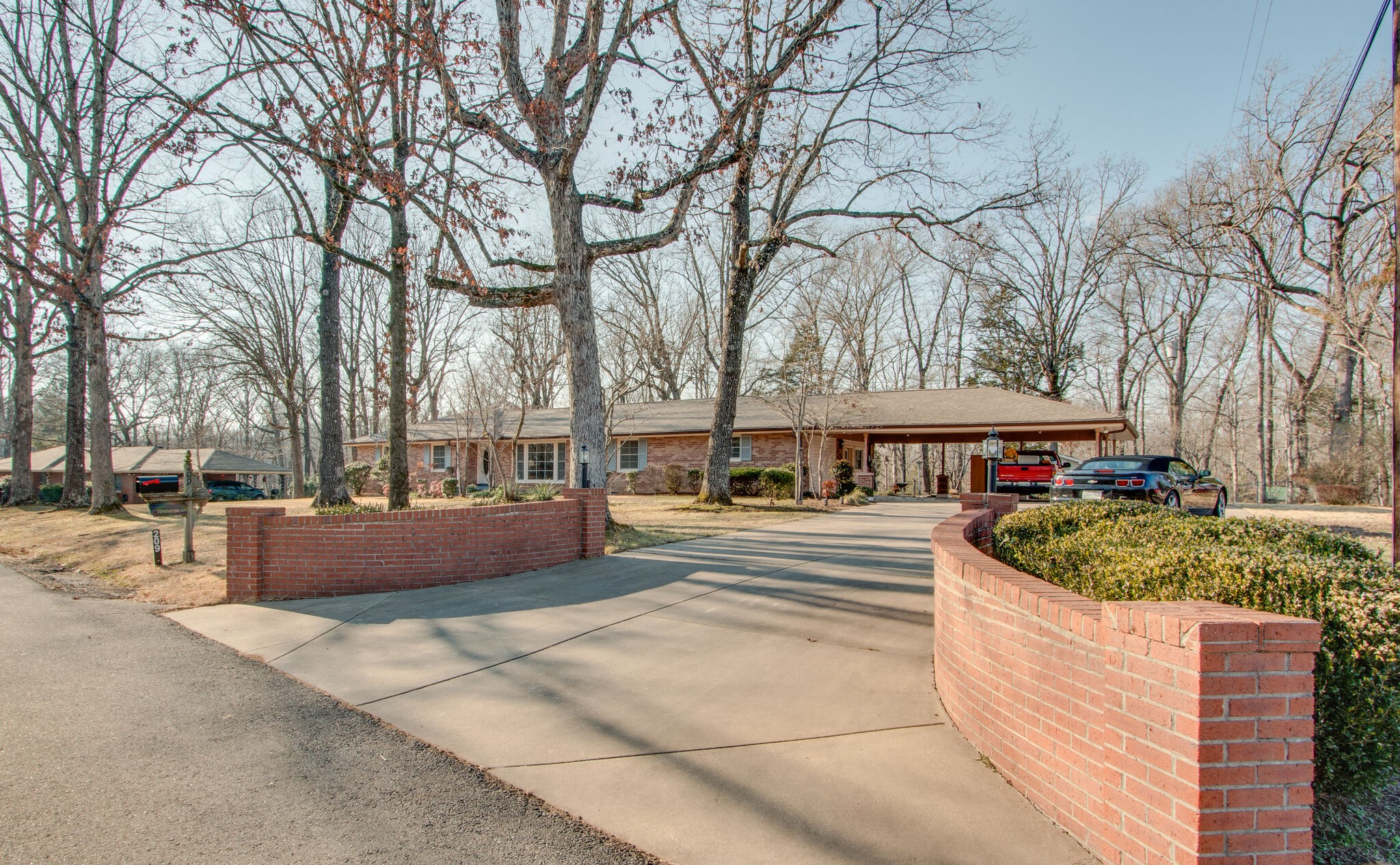 209 Lee Road Dickson, TN 37055 - Photo 4 of 27 Gallery Image 4