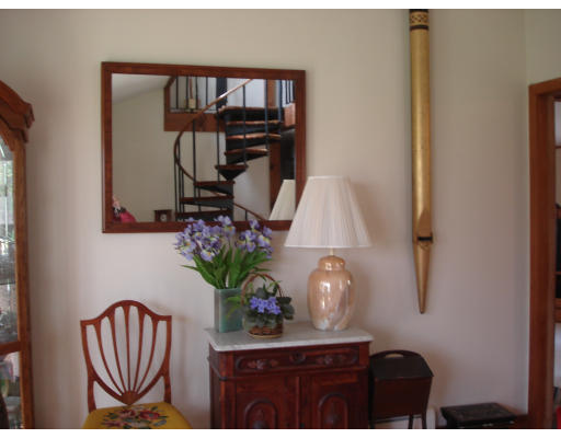 1051 General Knox Road Russell, MA 01071 - Photo 6 of 12 Gallery Image 6