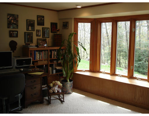 1051 General Knox Road Russell, MA 01071 - Photo 8 of 12 Gallery Image 8