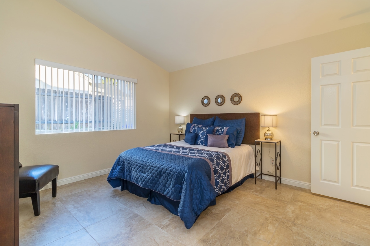 686 Hollowglen Road Oceanside, CA 92057 - Photo 11 of 17