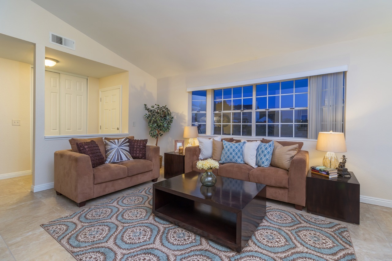 686 Hollowglen Road Oceanside, CA 92057 - Photo 9 of 17