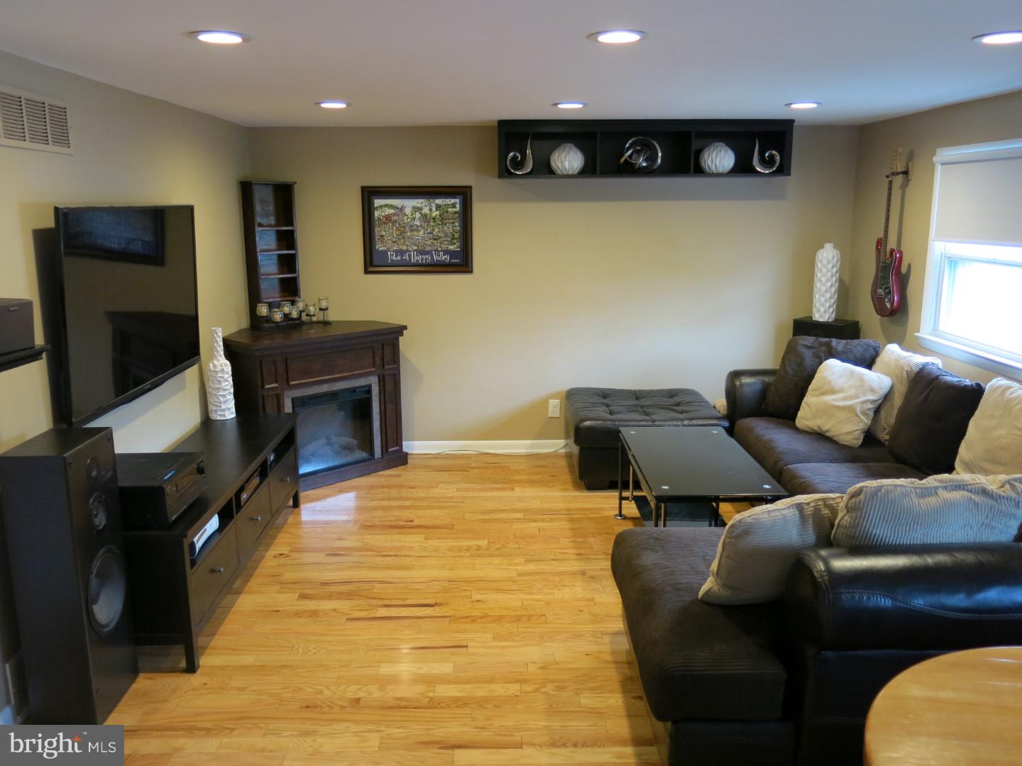 127 Paul Road Yardley, PA 19067 - Photo 14 of 25 Family Room