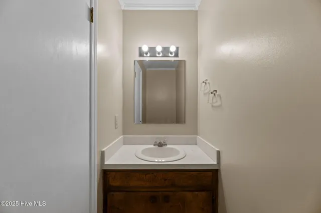 $1,350 | 21 Donnell Avenue, Havelock, NC 28532