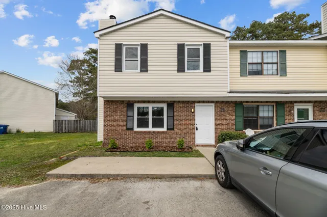 $1,350 | 21 Donnell Avenue, Havelock, NC 28532