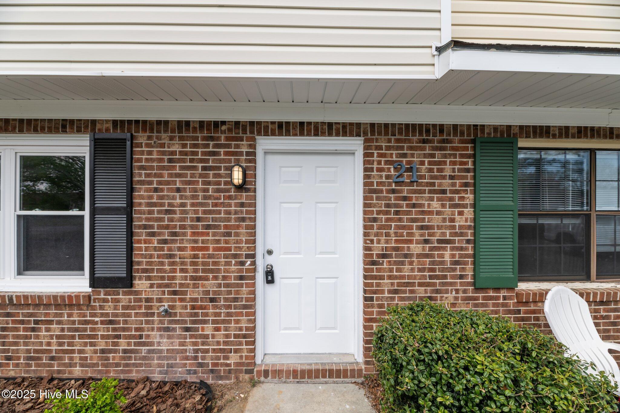 21 Donnell Avenue Havelock, NC 28532 - Photo 3 of 30 3-web-or-mls-DSC_7980