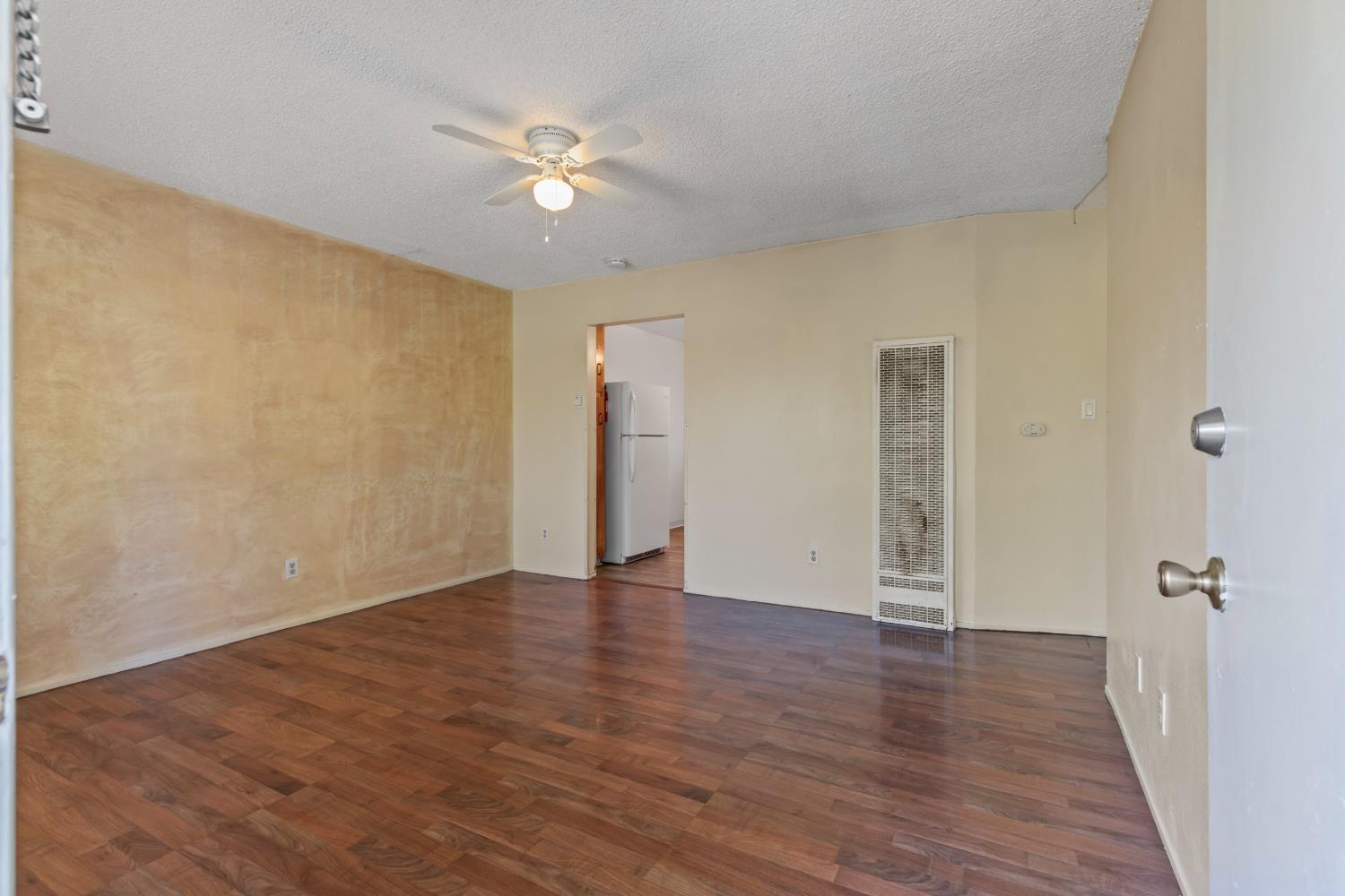 814 2nd Street Modesto, CA 95351 - Photo 3 of 18