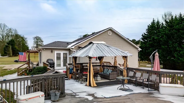 $320,000 | 205 Meadow Ridge Road, Easley, SC 29642