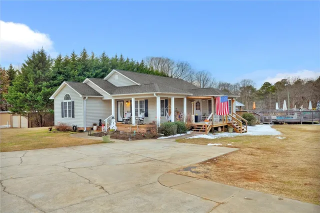 $320,000 | 205 Meadow Ridge Road, Easley, SC 29642