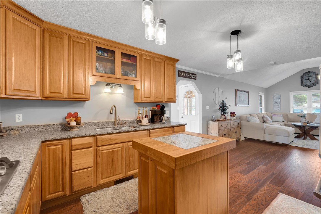 205 Meadow Ridge Road Easley, SC 29642 - Photo 10 of 25