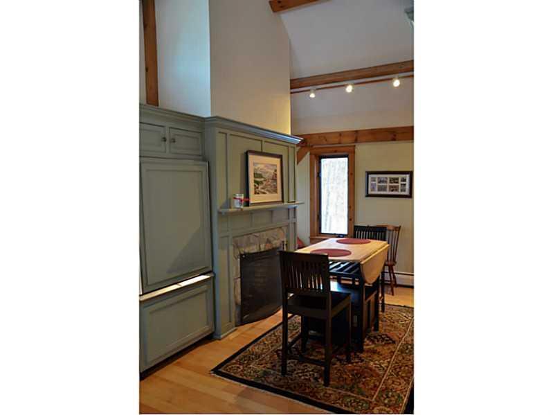 Kitchen. Breakfast nook