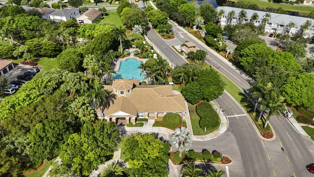 $499,900 | 154 Berenger Walk, Royal Palm Beach, FL 33414