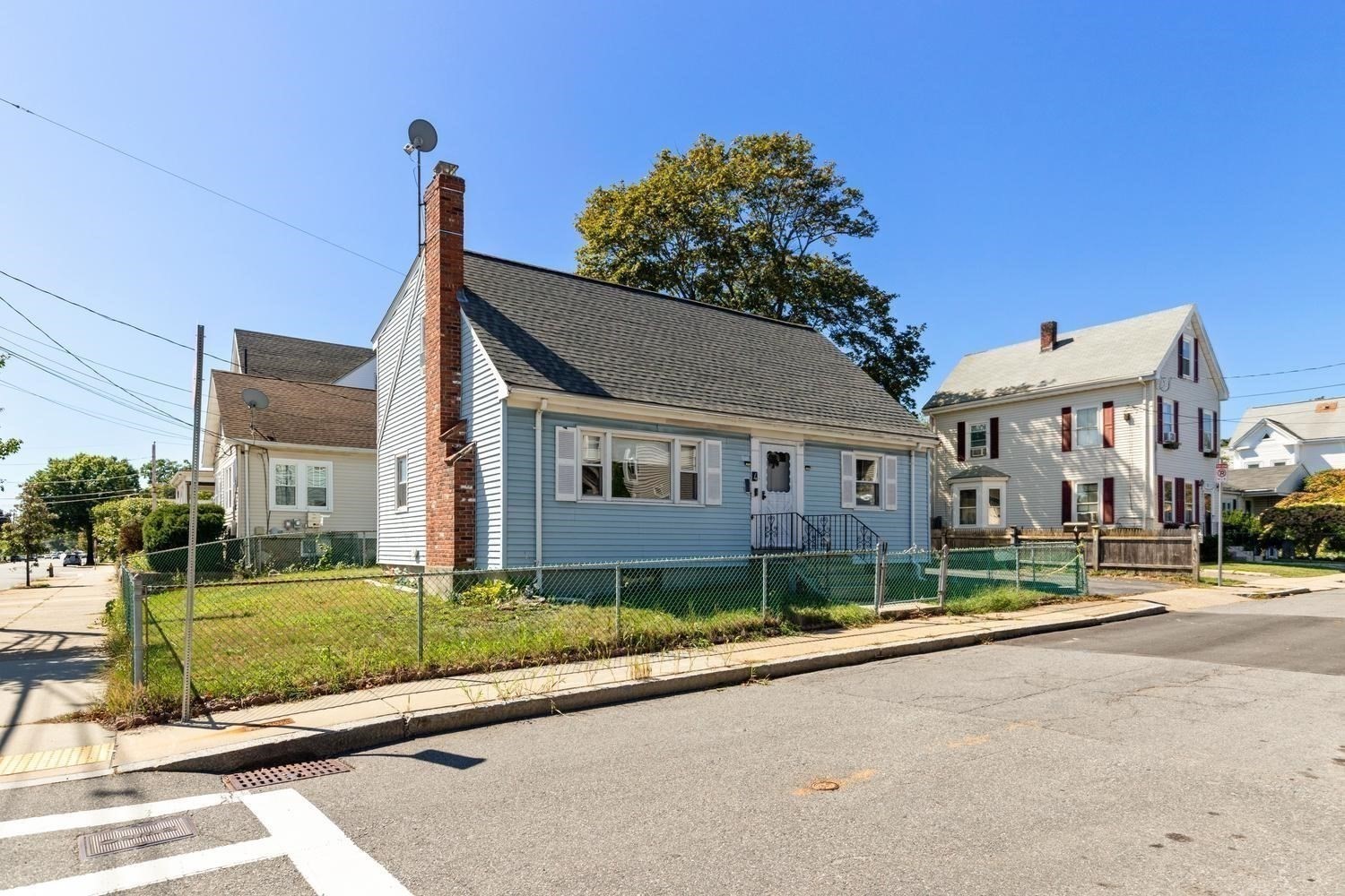 4 Spring Valley Road Boston, MA 02132 - Photo 4 of 30 Gallery Image 4