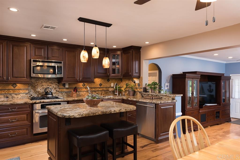 1280 El Rey Avenue El Cajon, CA 92021 - Photo 4 of 25 Gallery Image 4