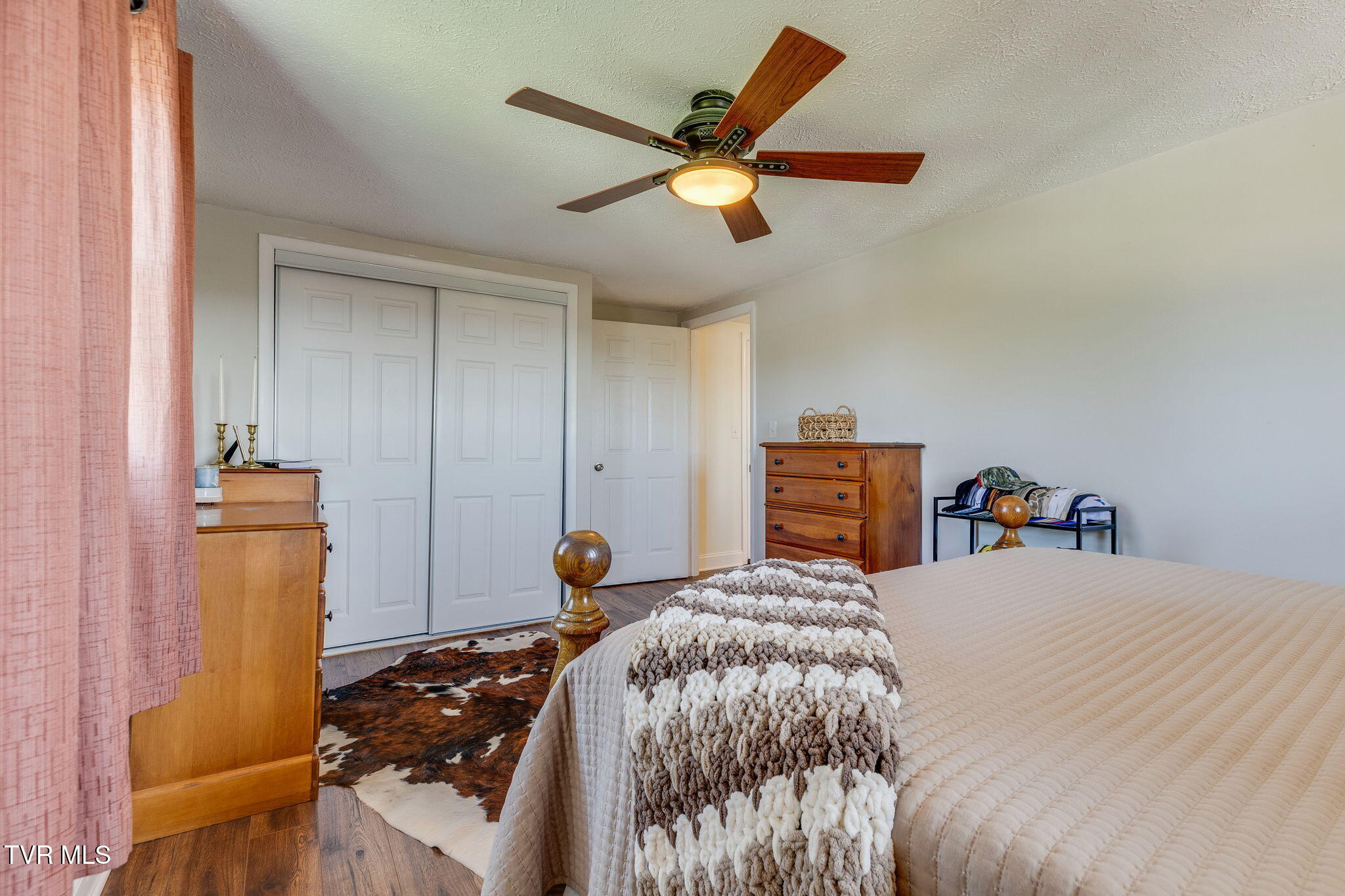 408 Claremont Road Kingsport, TN 37660 - Photo 12 of 25 012