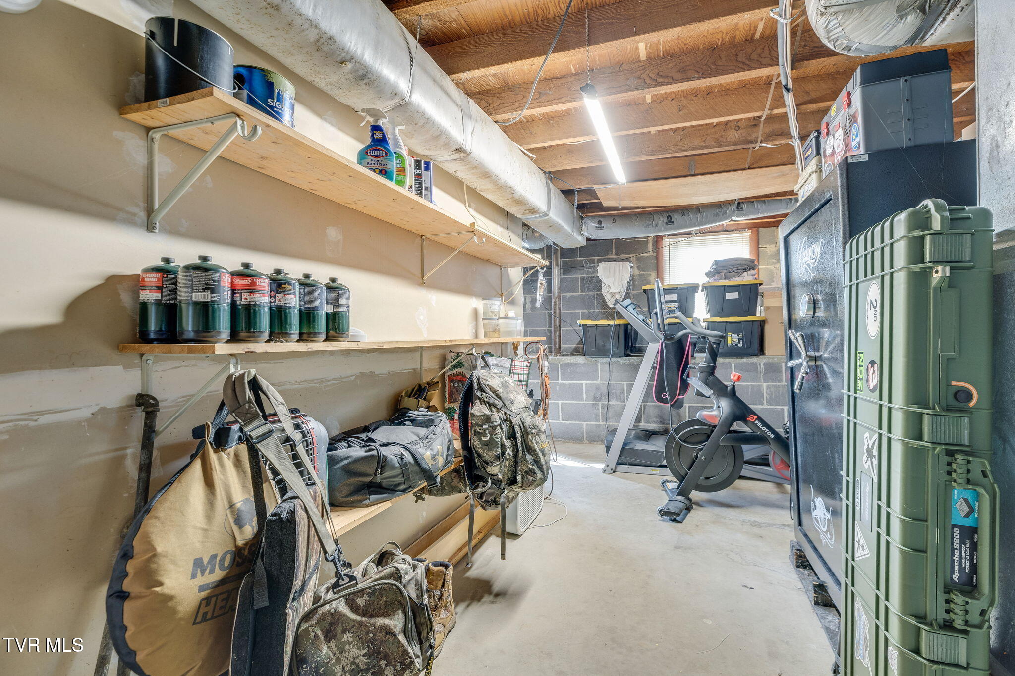 408 Claremont Road Kingsport, TN 37660 - Photo 22 of 25 022