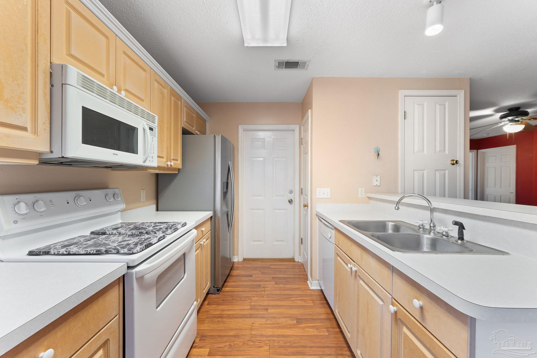 5301 Cherub Circle Milton, FL 32583 - Photo 5 of 14